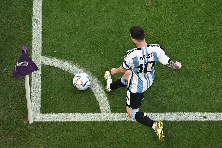تصاویری خاص از حواشی بازی آرژانتین و عربستان | مارادونا هم در ورزشگاه بود!