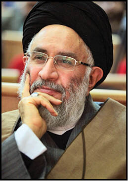 کتاب «گل و گیاه در هزار سال شعر فارسی» بررسی محققانهای درباره موضوعی کمترشناخته