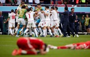 عکس و فیلم | صحنه دراماتیک فوتبال ایران در جام جهانی | رامین رضاییان بین اشک و شادی بعد از زدن گل دوم به ولز