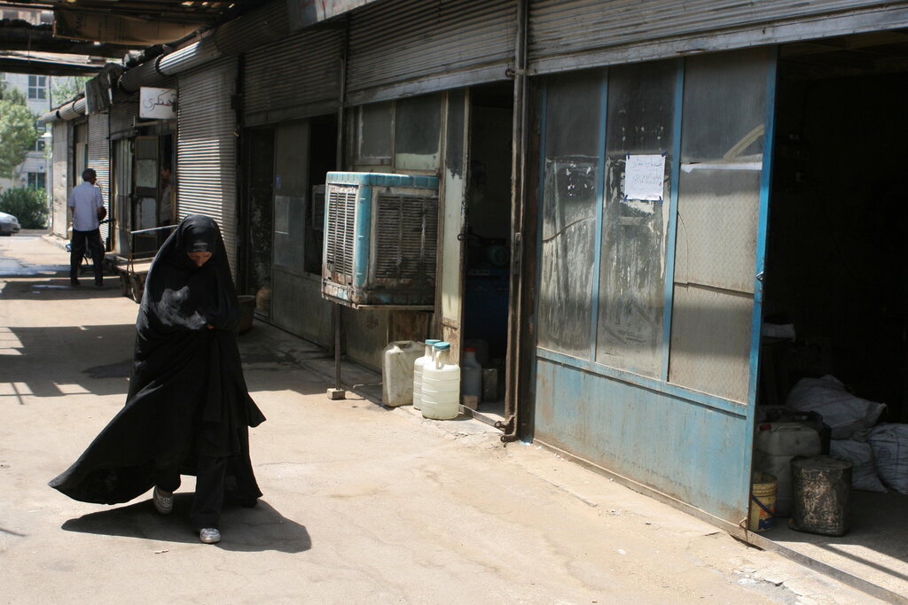 به ما میگویند آدمهای خارج از محدوده! | کاسبی با اعمال شاقه | این گره به دست اوقاف باز میشود