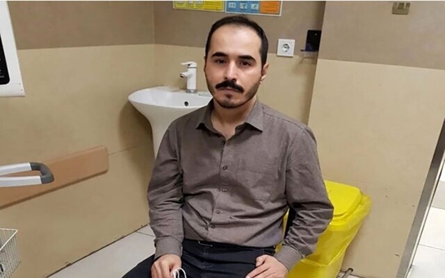 عکس ا از سرگیری روند درمان حسین رونقی پس از آزادی