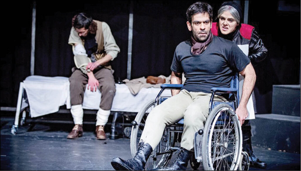 اجرای زنده برای تماشاگر | فوتبال و تئاتر چگونه به هم نزدیک می شوند؟