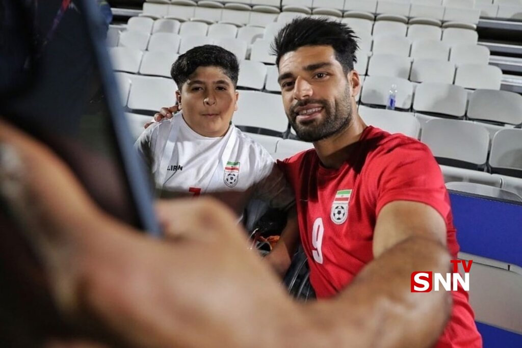 تصاویر ا سلفی طارمی و سردار با مهمان ویژه تیم ملی 