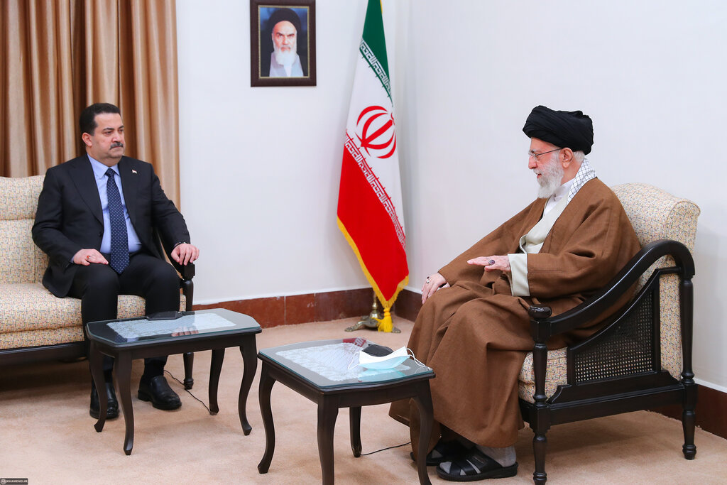 تصاوير دیدار نخست‌وزیر عراق با رهبر انقلاب