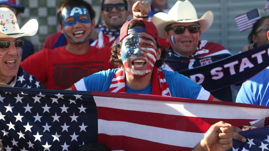 تصاویر | هواداران تیم ملی امریکا چگونه تشویق می کنند؟