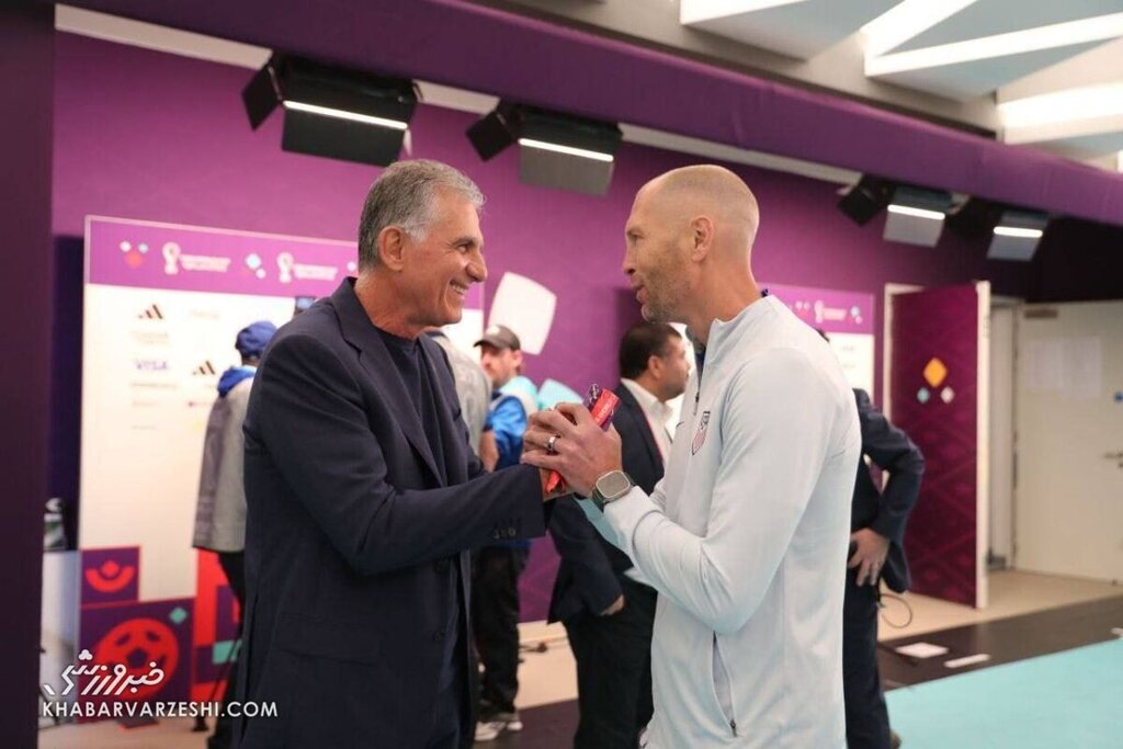 عکس | برخورد جالب کیروش با سرمربی آمریکا پیش از مصاف تاریخی