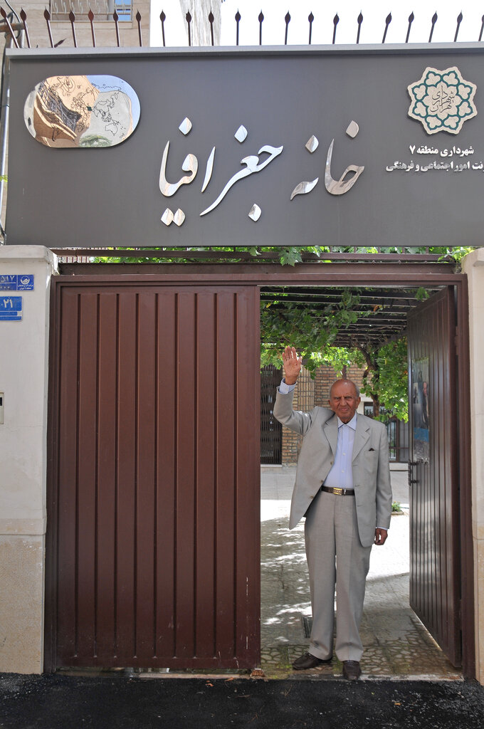 تصاویر | تماشای گنج ارزشمند بنبست شهردار را از دست ندهید