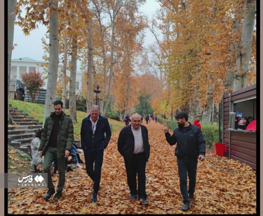 تصاویر | قدم های پاییزی کی روش در تهران | گردشگری بعد از حذف تلخ تیم ملی از جام جهانی