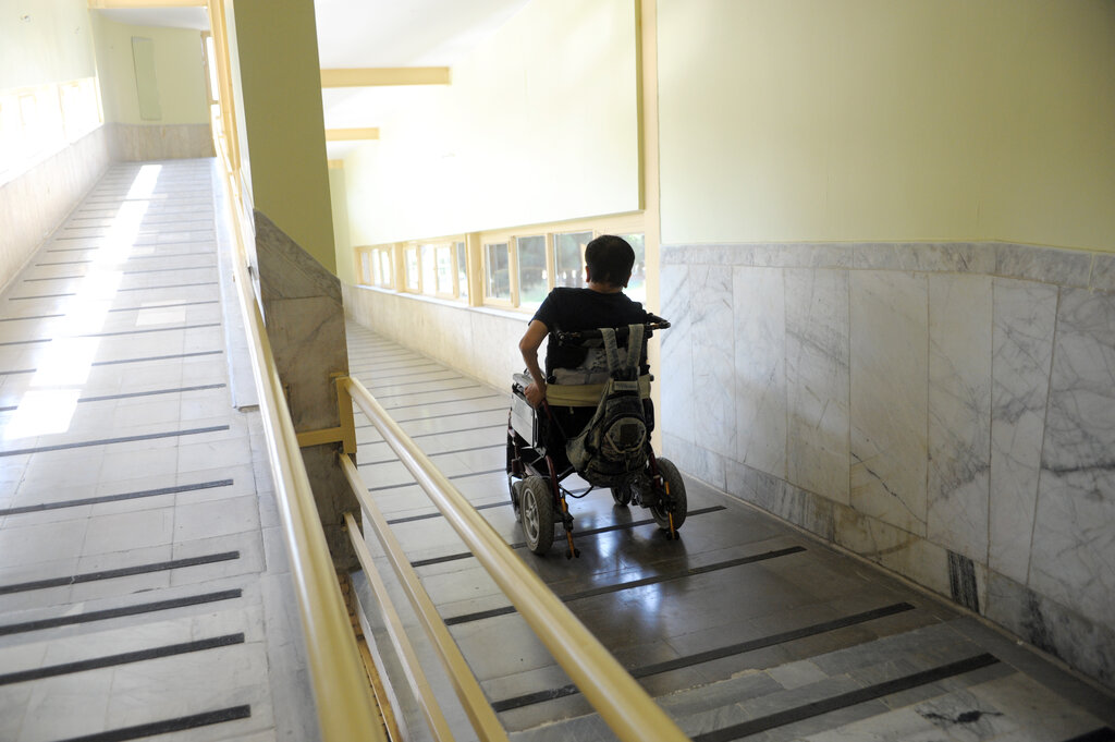 مراکز نگهداری معلولان خارج از دایره نظارت | ۱۶ نکته درباره آزار و اذیت معلولان در مراکز نگهداری و ضعف سیستم‌های نظارتی