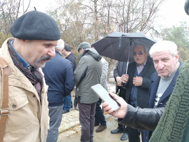 تصاویر | پیکر مفتون امینی زیر باران به خانه ابدی بدرقه شد