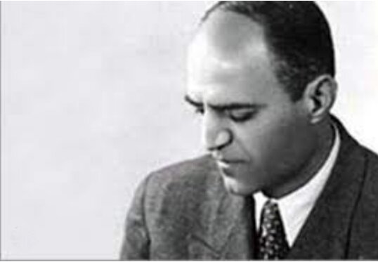 ماجرای سیلی خوردن عزتالله انتظامی | بخشی از خاطرات آقای بازیگر درباره اقامت پنهانی عبدالحسین نوشین در خانه اش