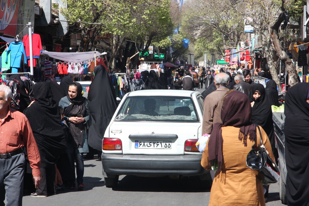 گشتی چندساعته در بازارچه معروف تهران | خیابانی شبیه شانگهای در جنوب تهران