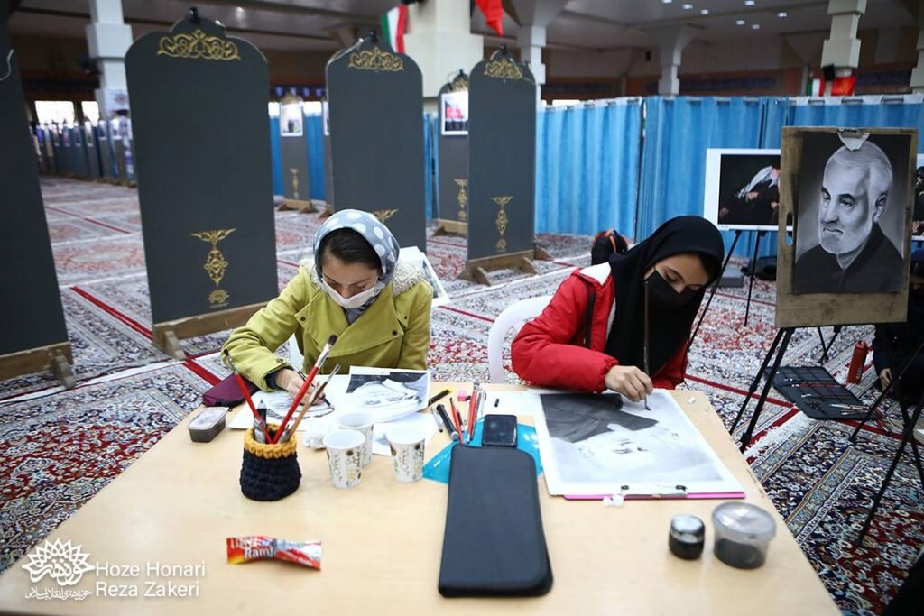 تصاویر | پرتره حاج قاسم به قلم طراحی هنرمندان