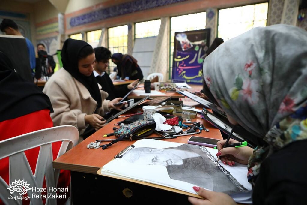 تصاویر | پرتره حاج قاسم به قلم طراحی هنرمندان