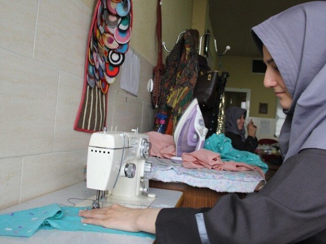 بحران در مراکز توانبخشی غرب تهران | درهای خانه امید معلولان بسته میشود؟