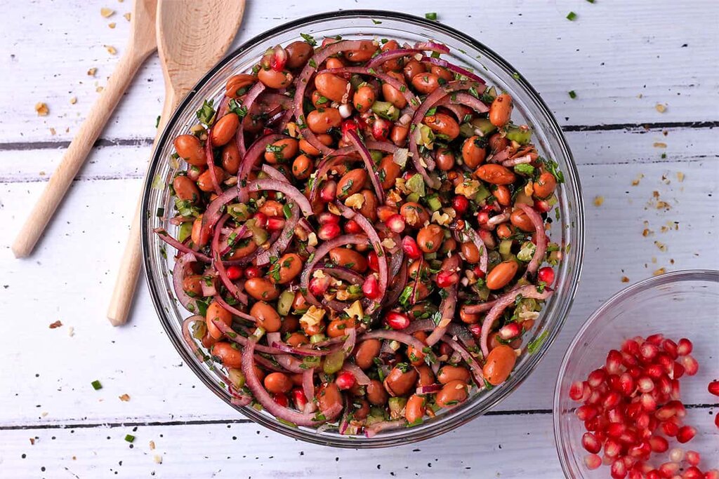 سالاد لوبیا قرمز و انار شب یلدا - Red bean and pomegranate salad