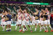 عکس | اسکوچیچ بعد از مدت‌ها خوشحال شد | واکنش سرمربی سابق ایران به شگفتی بزرگ جام جهانی