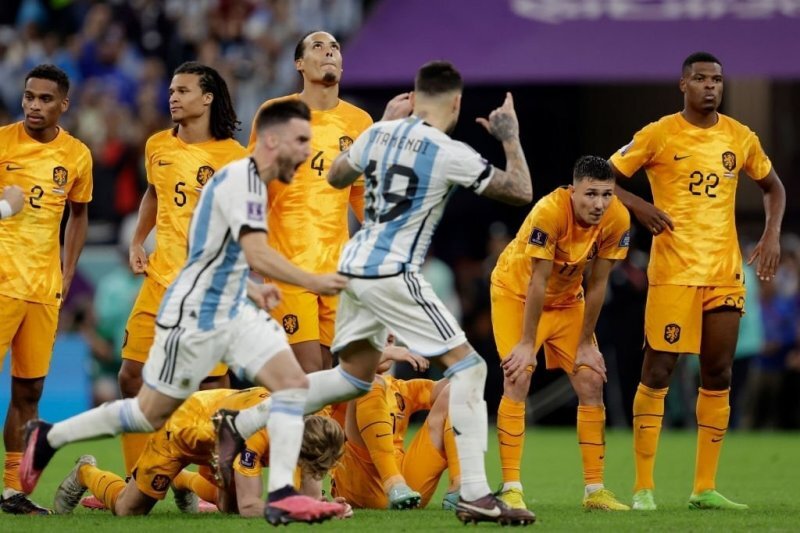 عکس | ناجوانمردانه ترین شادی جام جهانی اینگونه رقم خورد