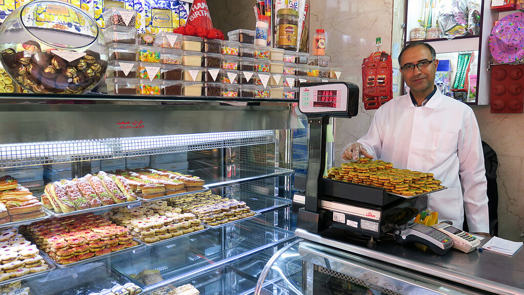 شیرینی شب یلدا گران می شود؟ | جدول قیمت انواع شیرینی خشک و تر