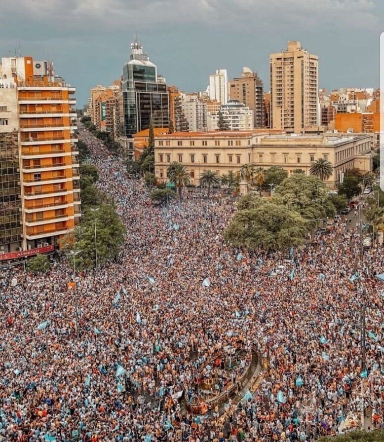 تصاویر| ازدحام میلیونی مردم آرژانتین بعد از صعود به فینال جام جهانی