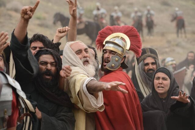 تصاویر | آخرین جزئیات یک سریال تاریخی | فرهاد اصلانی در نقش یک تاجر ایرانی | دوخت ۱۱ هزار دست لباس و احداث ۲۴ کارگاه برای دکورسازی سریال