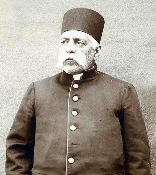 فروش روستایی خوشآبوهوا در پشت دروازه تهران | داماد شاه به جای هزار تومان، ۱۰ تومان داد! | ماجرای تولید اولین شیر پاکتی سهگوش در ایران