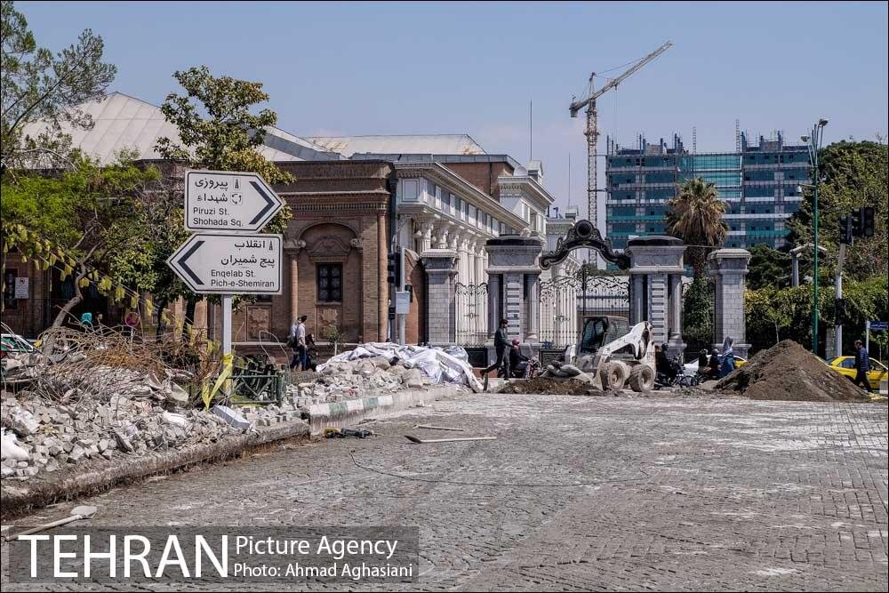 قصه ناتمام پیاده راهها در تهران | سنگفرشهایی که برای خودروها پهن شدند