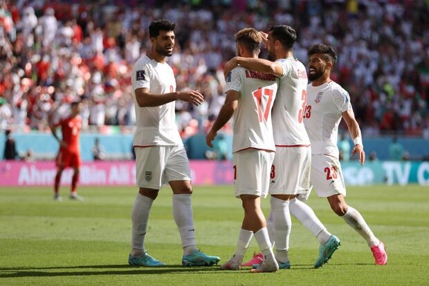 عکس | مدیربرنامه طارمی دست به کار شد | تمدید قرارداد مهاجم ایرانی یا انتقال به یونایتد و آرسنال؟