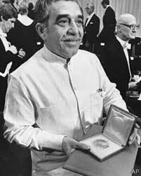 علاقه رئیس جمهوری که از ۱۴ سوءقصد جان سالم به درد برد به نویسنده مشهور