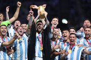 اتفاقی بی‌سابقه در آرژانتین | قهرمانان با رئیس‌جمهور عکس نگرفتند
