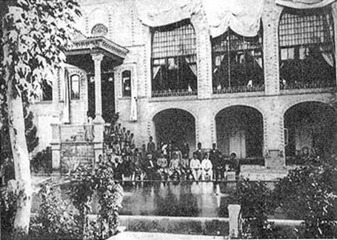 نخستین خانه تهران که چشمش به برق روشن شد | قصه امینالضرب و نخستین سکههای تقلبی