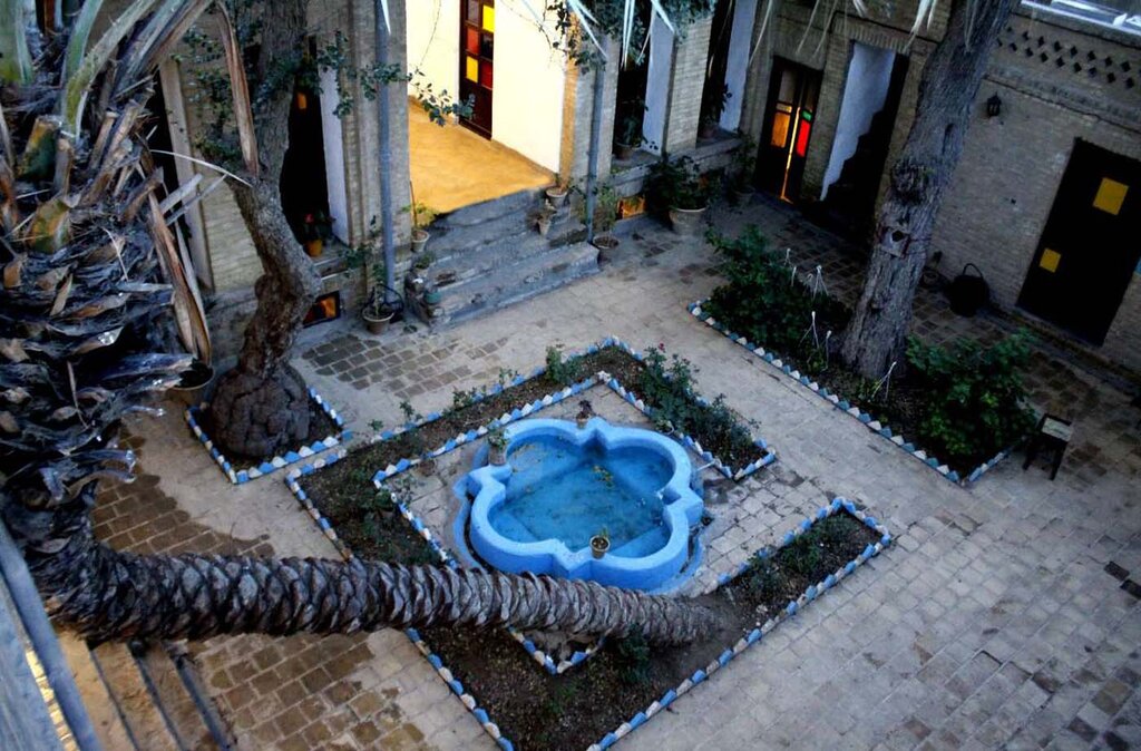 ماجرای تابلو ۵۸۹متری در یک خانه قدیمی | ملکی که تاجر نیکوکار ارمنی وقف فعالیتهای فرهنگی کرد