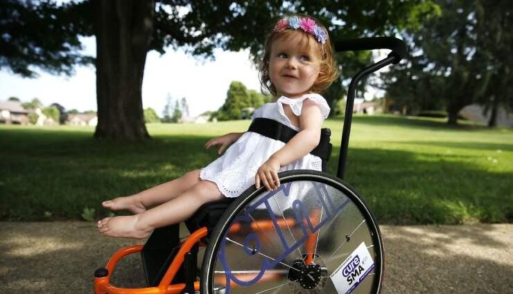 بیماران مبتلا به SMA در انتظار دریافت دارو | دارو بهاندازه همه بیماران در دسترس نیست | هزینه غربالگری و پیشگیری بیماری sma کمتر از درمان آن است