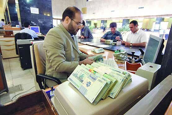 چه کسانی مانع افزایش نرخ سود بانکی هستند؟ | تغییر سود بانکی، تورم را کاهش می دهد