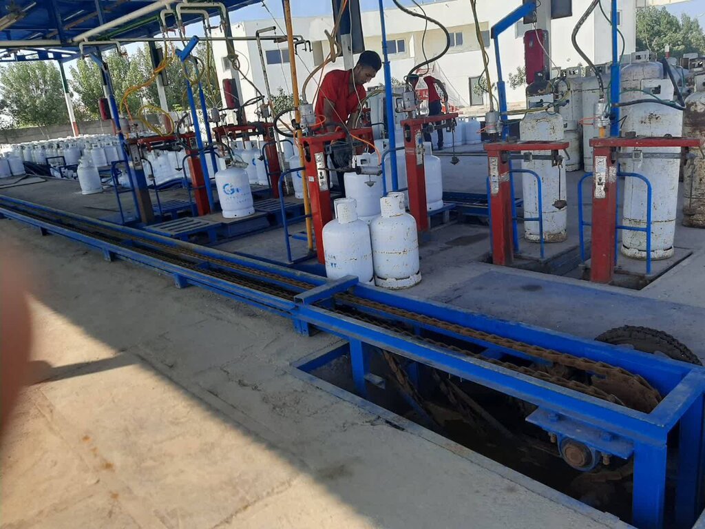 قهرمان محله | صرفه اقتصادی ۳۶۰میلیوندلاری با اختراع جوان تهرانی | دستگاه جلوگیری از تبخیر بنزین؛ برای اولینبار در جهان | ایران بهشت من است