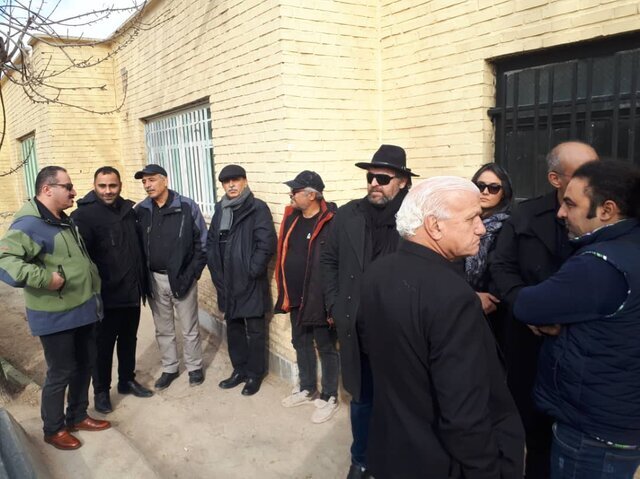 تصاویر | خاکسپاری جلیل فتوحینیا در قطعه هنرمندان