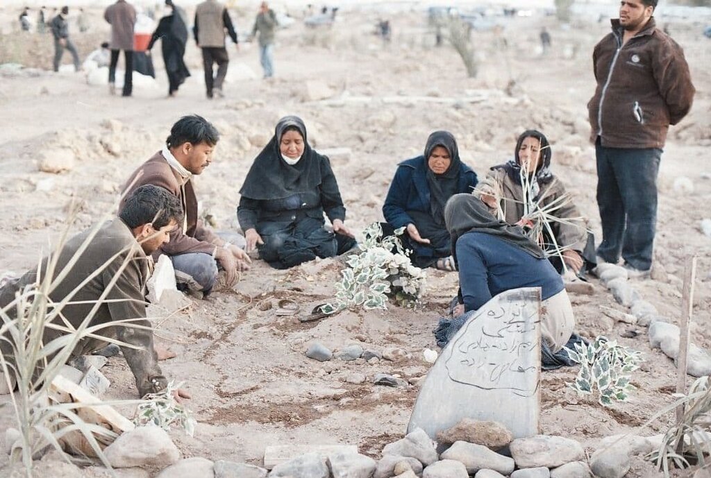 تصاویر ا زلزله بم ۱۹ ساله شد؛ داغی که فراموش نمیشود و همدلی که ماندگار شد