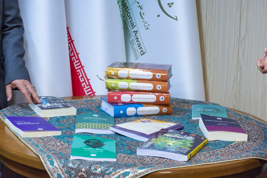 اقدام بزرگ ملی با افتتاح مرکز رصد فرهنگی | زبان فارسی به عنوان زبان علمی در دنیا شناسانده شود