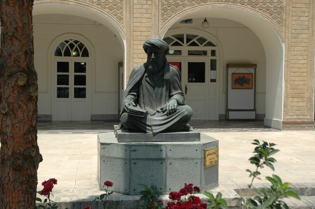 ملاقات با کمالالدین بهزاد و خجندی در خانه امیربهادر | تعظیم وزیر جنگ به مفاخر ایران در حوالی میدان منیریه