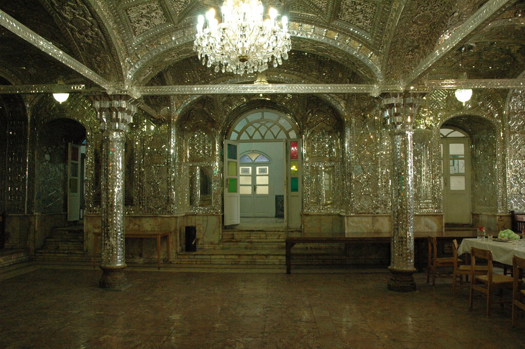 ملاقات با کمالالدین بهزاد و خجندی در خانه امیربهادر | تعظیم وزیر جنگ به مفاخر ایران در حوالی میدان منیریه