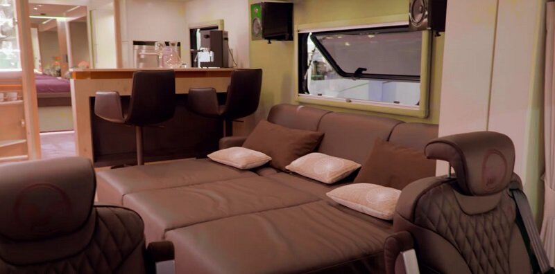 با گرانترین و لوکسترین کاروان سال ۲۰۲۲ آشنا شوید | حمل فراری با کاروان پرفورمنس اس