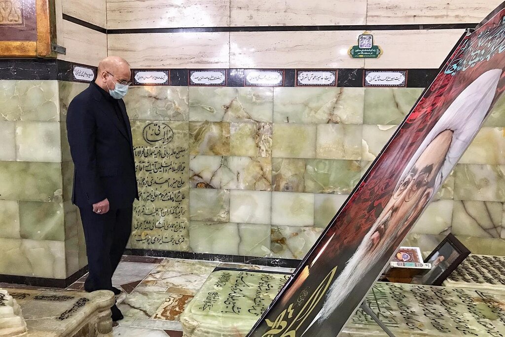 تصاویری متفاوت از قالیباف در قم