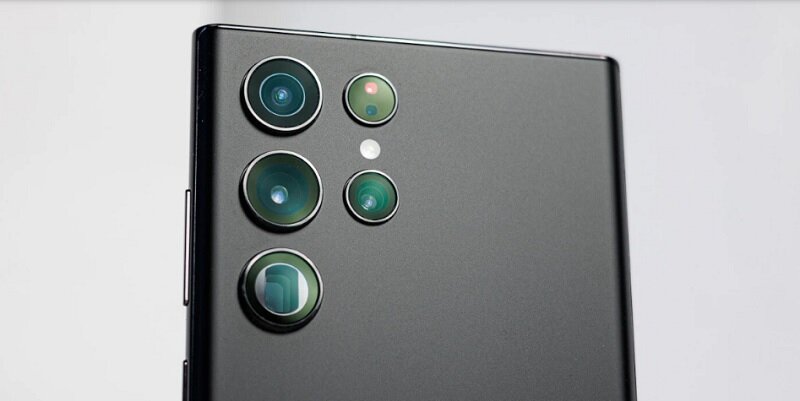 تصمیمات جنجالی سامسونگ | ارائه دسترسی بیشتر به تنظیمات پیشرفته دوربین