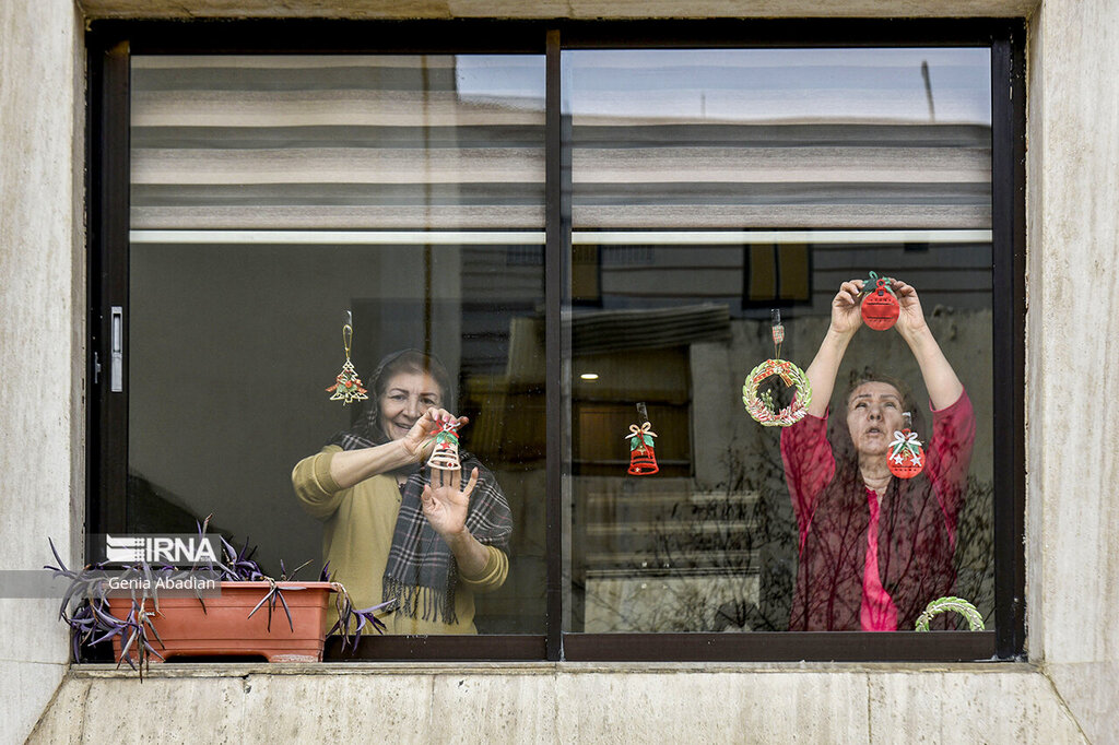 تصاویر ا غبارروبی زنان ارمنی در آستانه سال نو میلادی
