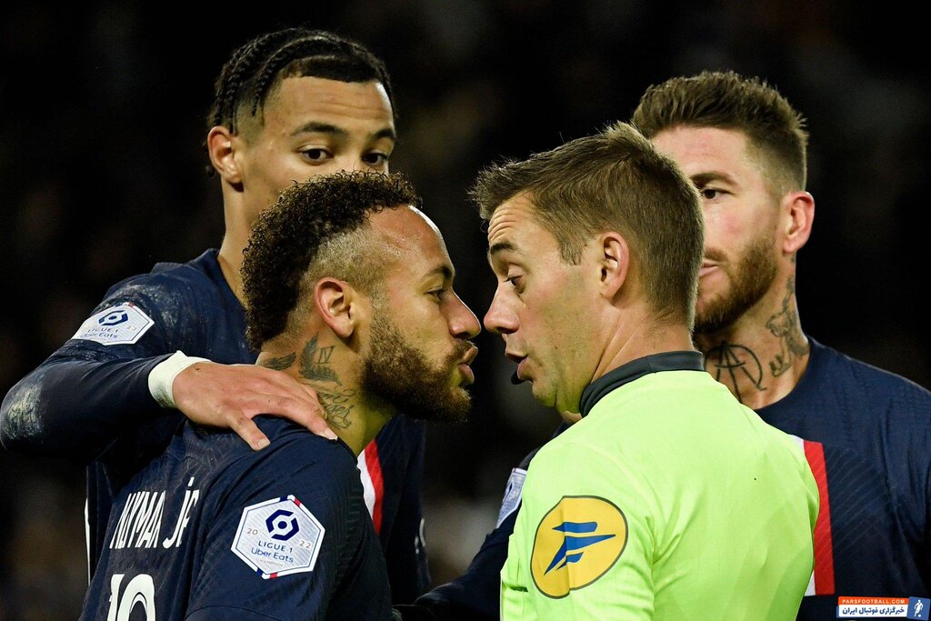 ببینید | اخراج ۱۲۰ ثانیهای فوق ستاره فوتبال | پیروزی ۱۰نفره پاریسی ها در دقیقه ۹۵