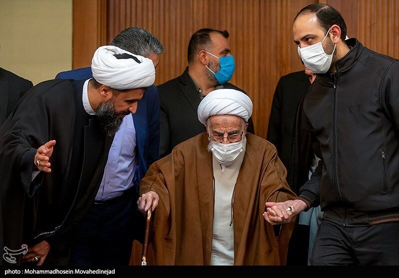 تصاویری متفاوت از احمدجنتی در کنگره استاد فکر