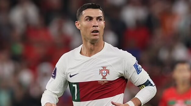 تمسخر و توهین به رونالدو به خاطر قرارداد جدید | یک تحقیر بزرگ برای رونالدو