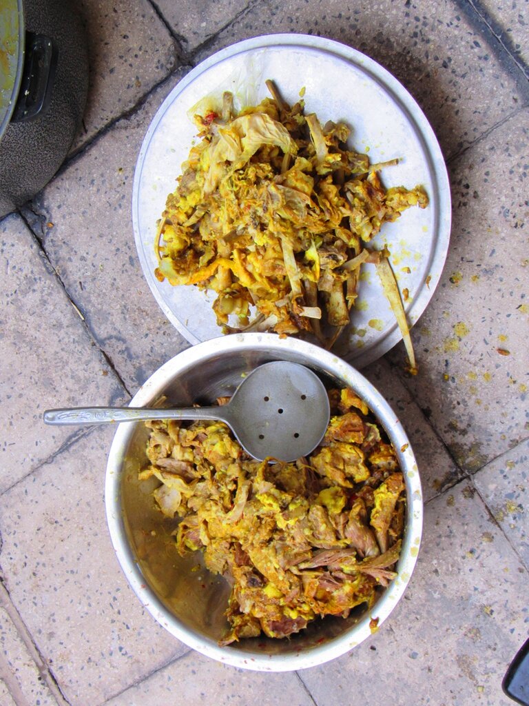 هنوز بوی خوش آبگوشت عقیقه در کوچهباغهای کن میپیچد