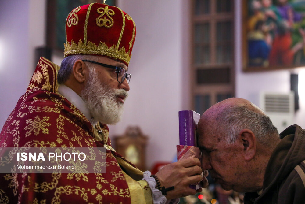 تصاویر ا مراسم سال نو میلادی در کلیسای «تارگمانچاتس» تهران