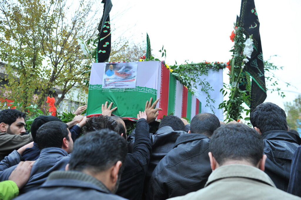 ۱۵۰خانواده سر سفره یک شهید